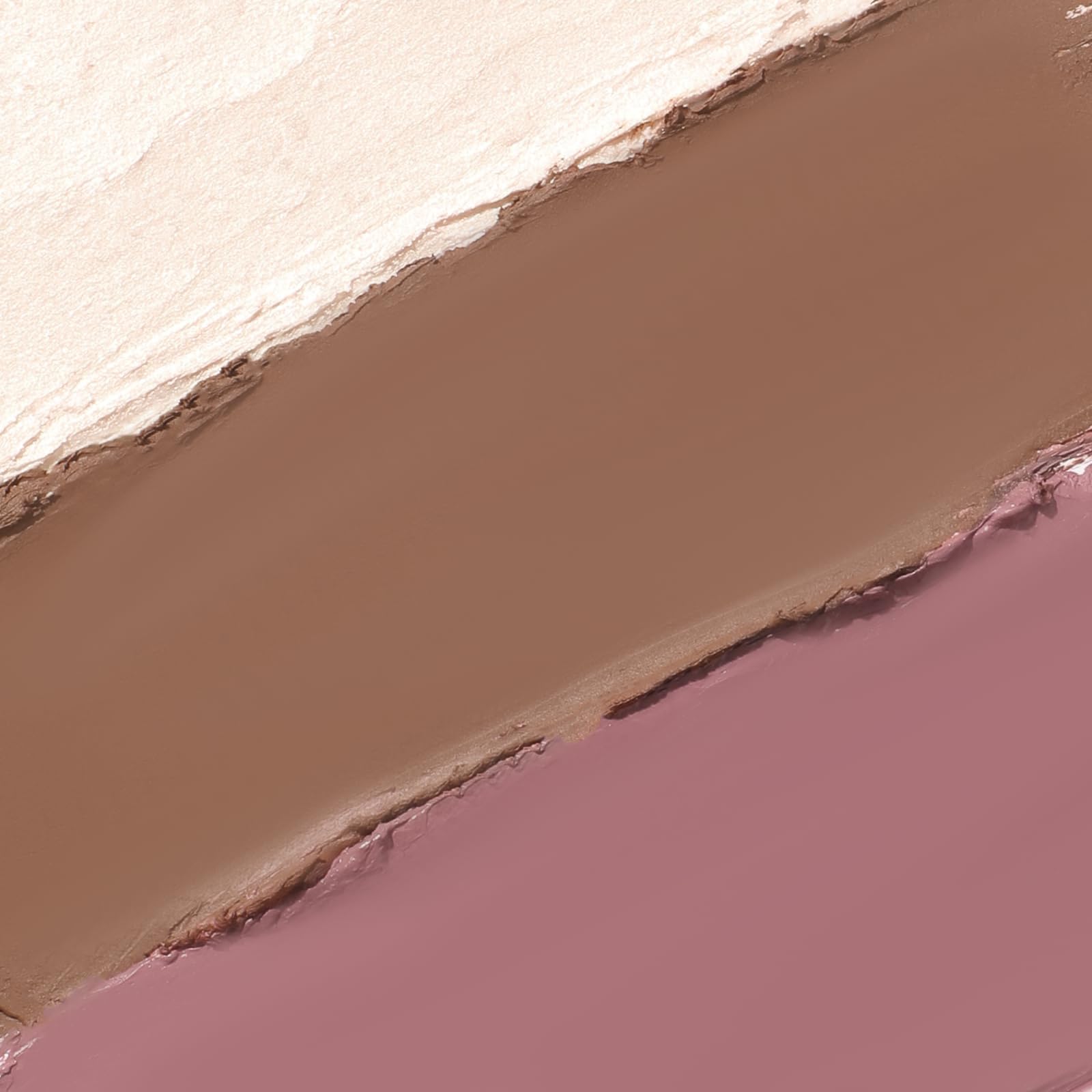 Falocutus diseño portátil facilita maquillaje en cualquier ocasión