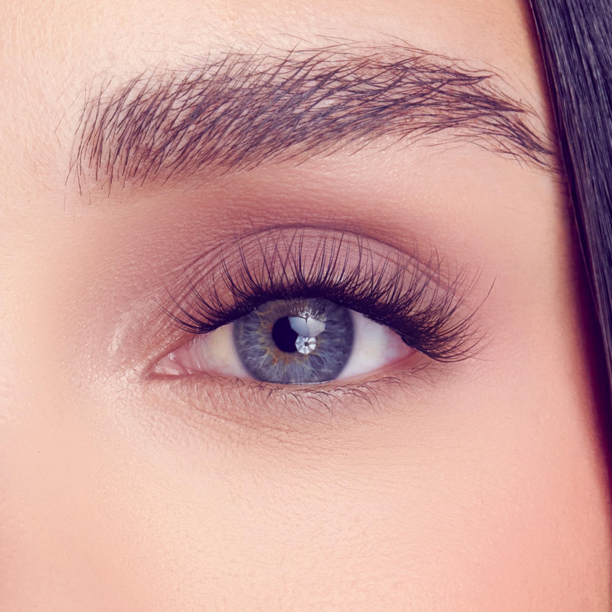 FALSCARA 54 Stackable Lash Clusters showcase lightweight design for easy layering.