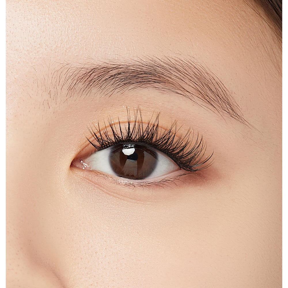 FALSCARA Wisps Accents provide subtle clusters for a soft, buildable eye look.