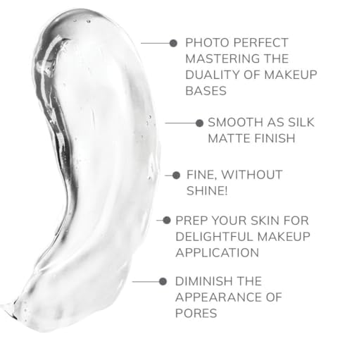 Oil-free texture reduces shine while supporting a smoother foundation finish.