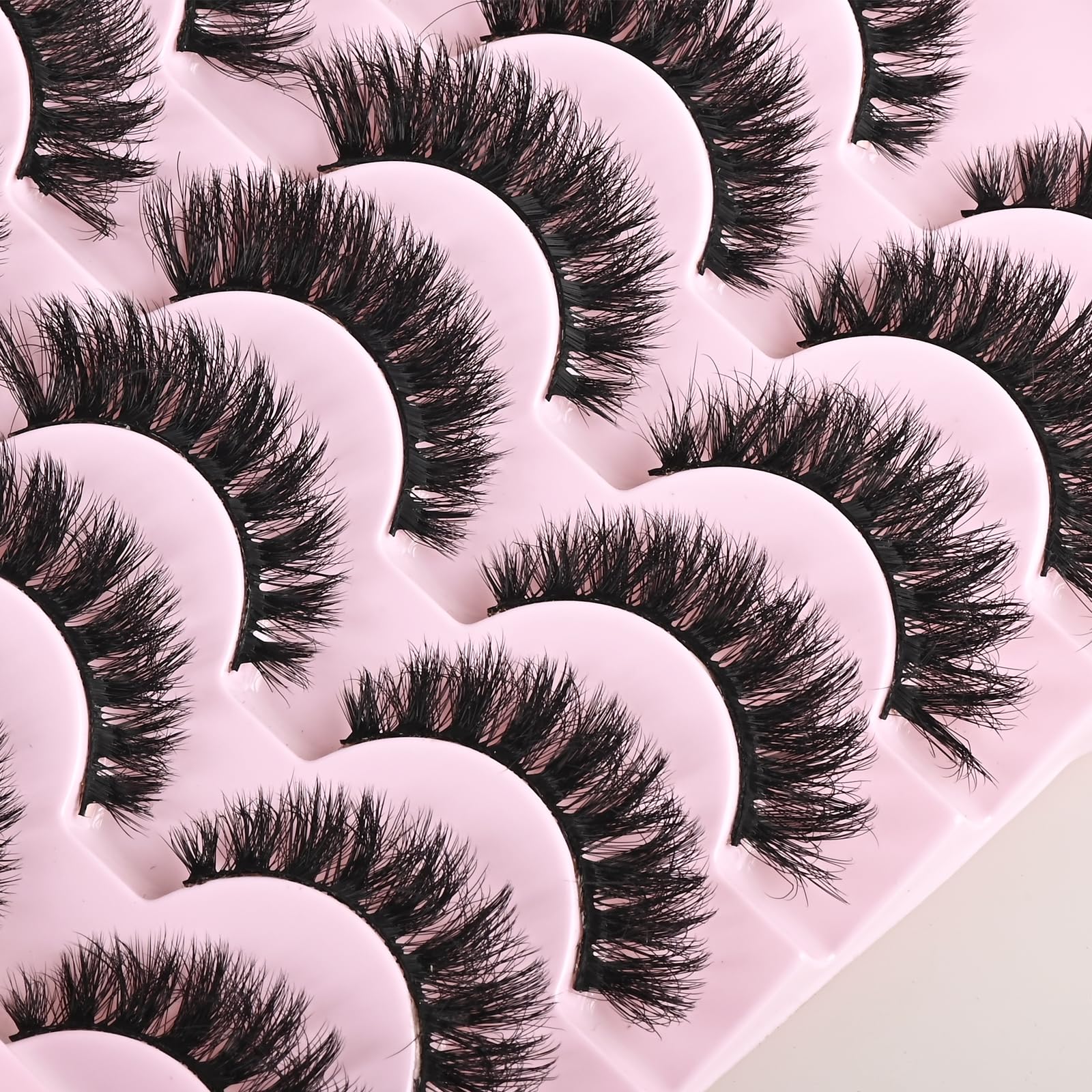 FARRED Wispy Mink Lashes easy application in a 14-pair set