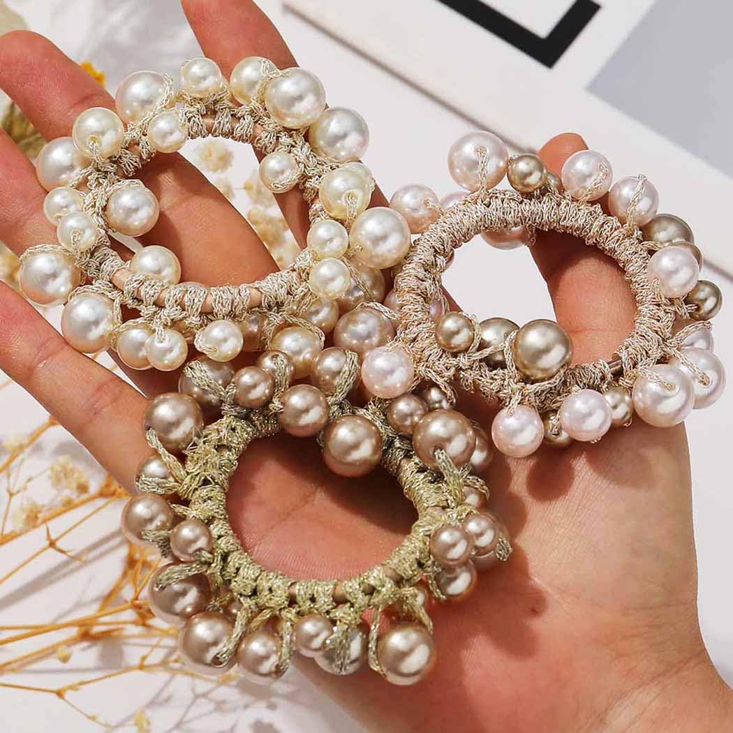Fashey detalle de perlas en primer plano con bordes lisos.