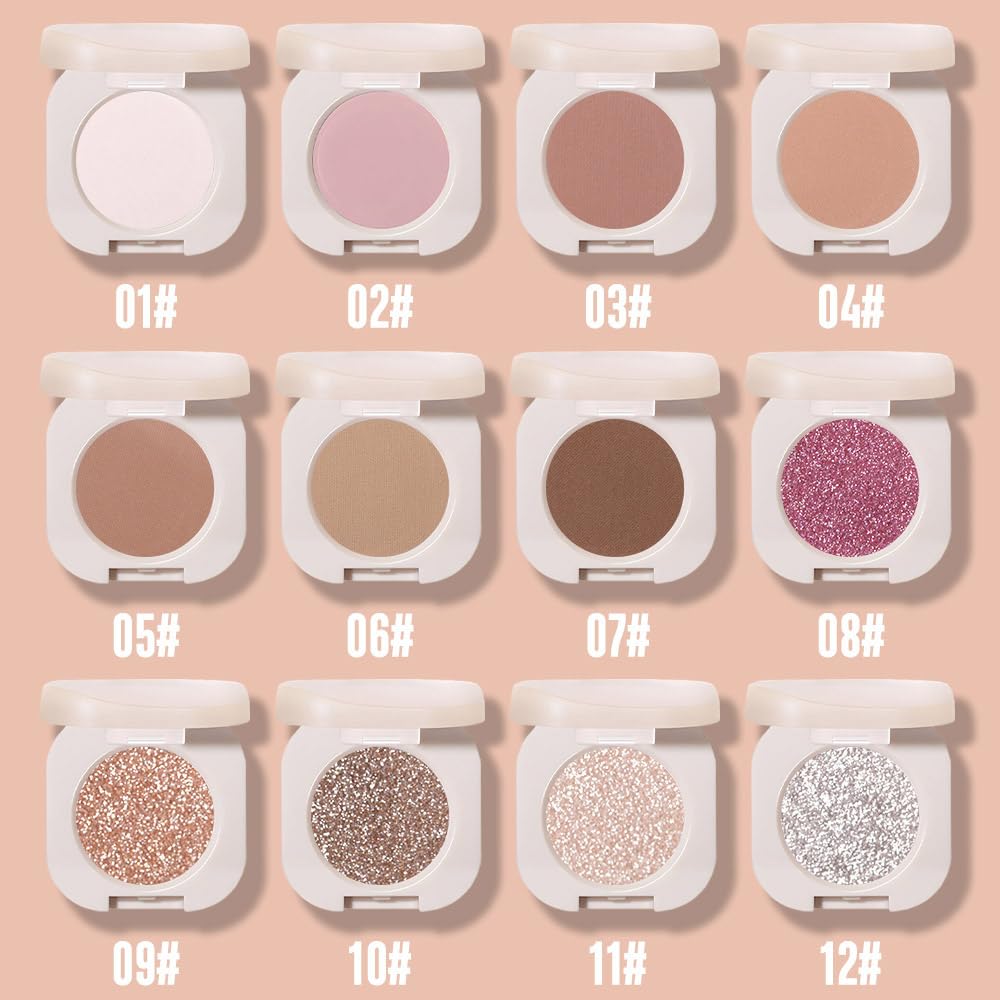 FeiCuiYun creamy pigments glide on for easy day-to-night color.