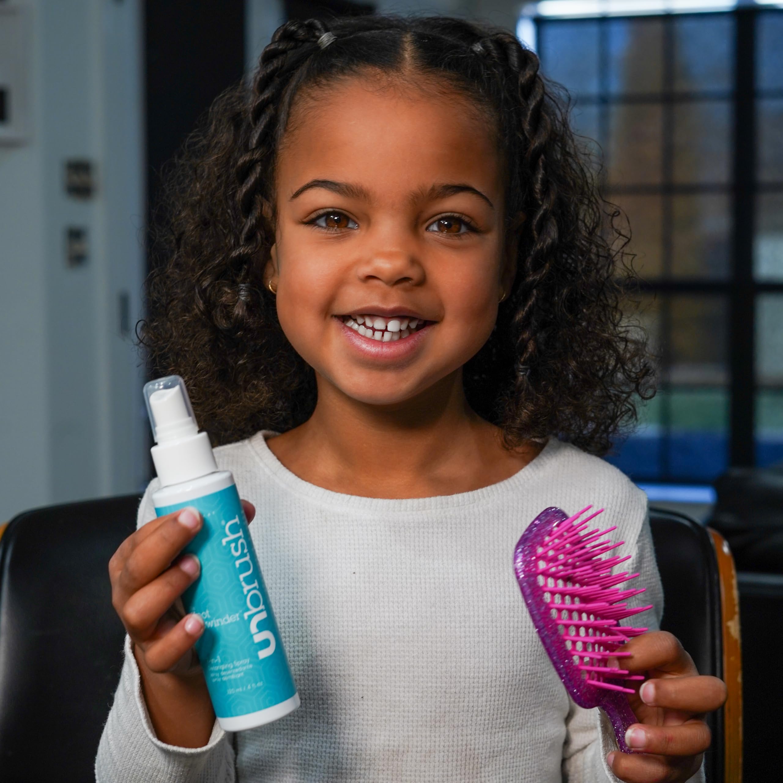 Perfect duo for gift-ready hair care and consistent detangling.