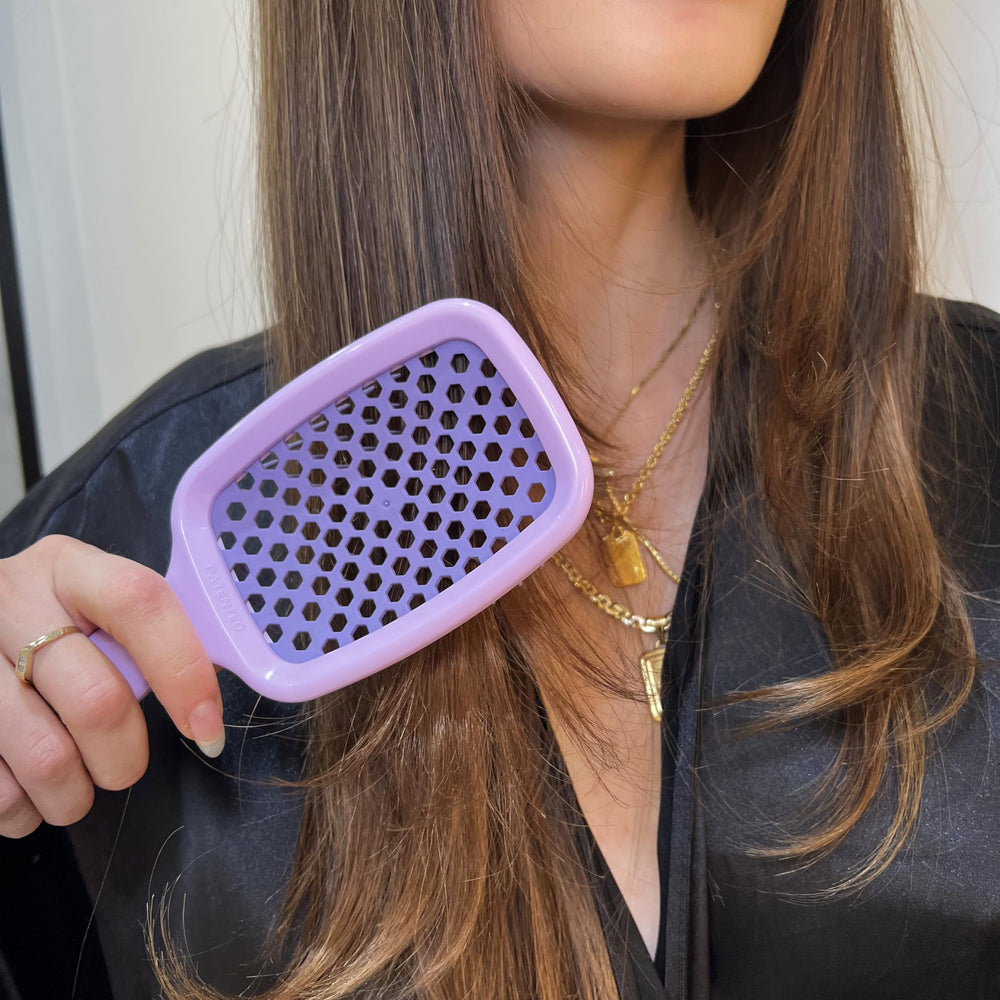 Close-up of 105 dual-length bristles on FHI Heat UNbrush lilac