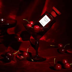 Fine'ry Cherry Almond amaretto-note close-up highlighting luxe sweetness