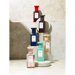 Fine'ry Vanilla Gourmand notes—vanilla, cacao wood, vetiver—shown in the compact bottle.