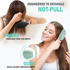 Fiora Naturals detangler brush in shower use on wet hair