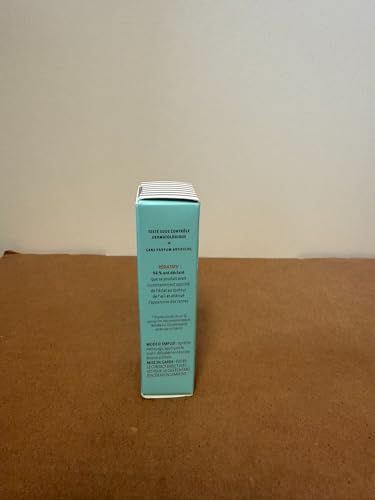 Lightweight texture of First Aid Beauty Brighten + Glow Eye Cream