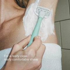 Flamingo razor refills four-pack provides close, smooth shaving performance