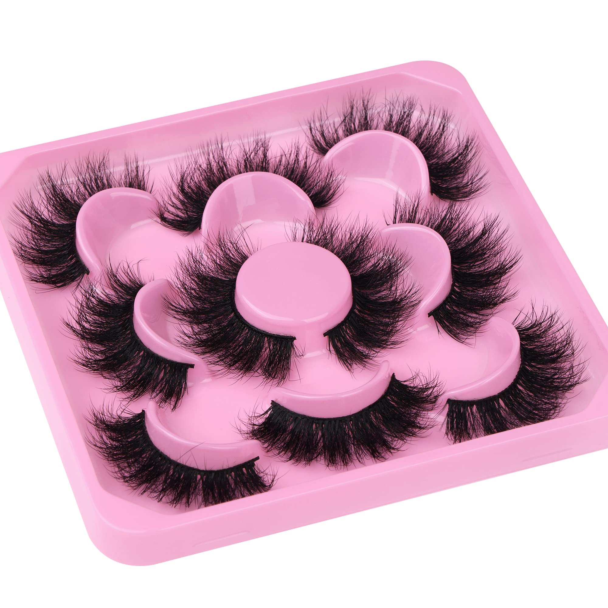 Focipeysa vegan hypoallergenic lashes blend with natural lashes.
