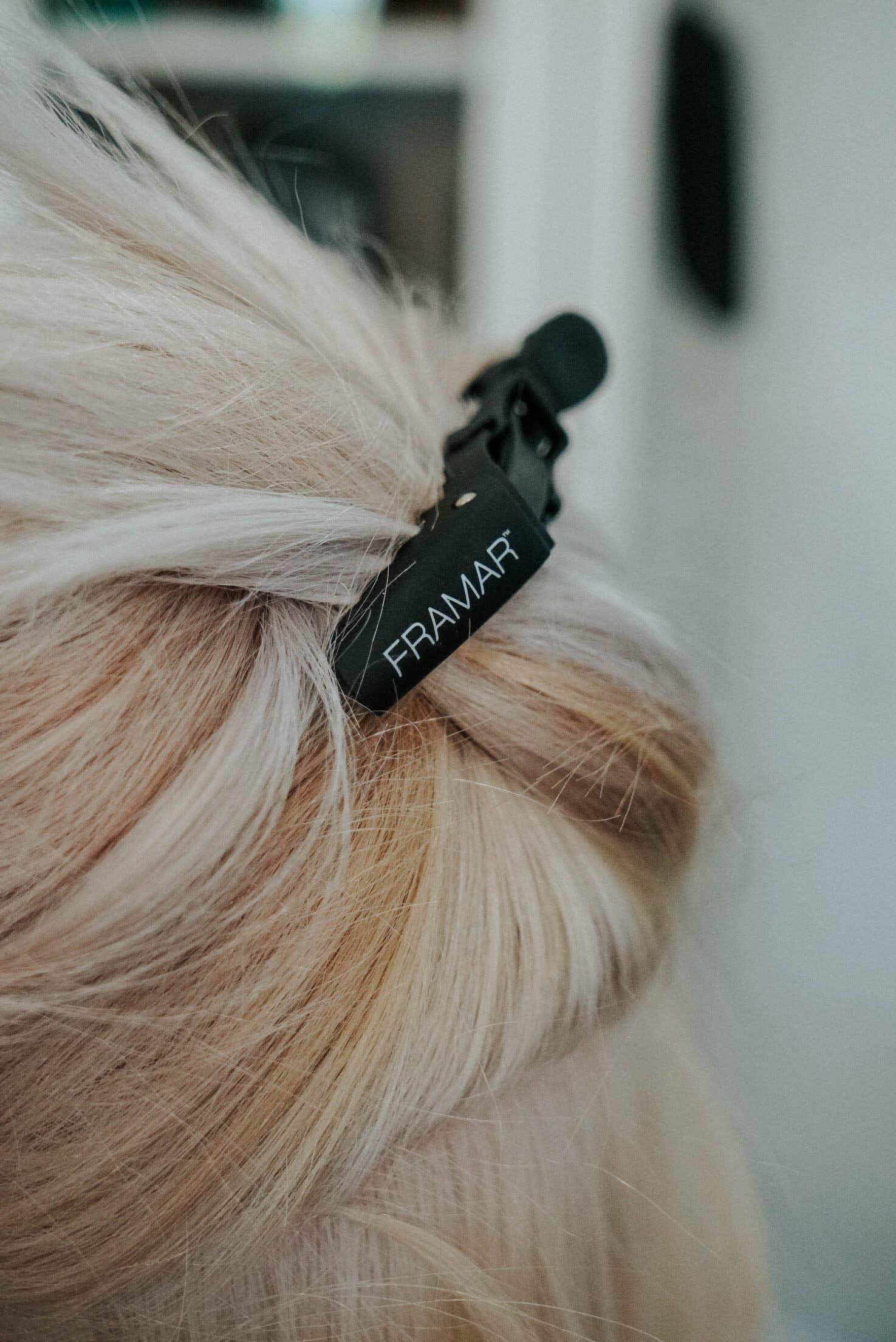 Framar Gator Grips sturdy black design blends with any salon setup.
