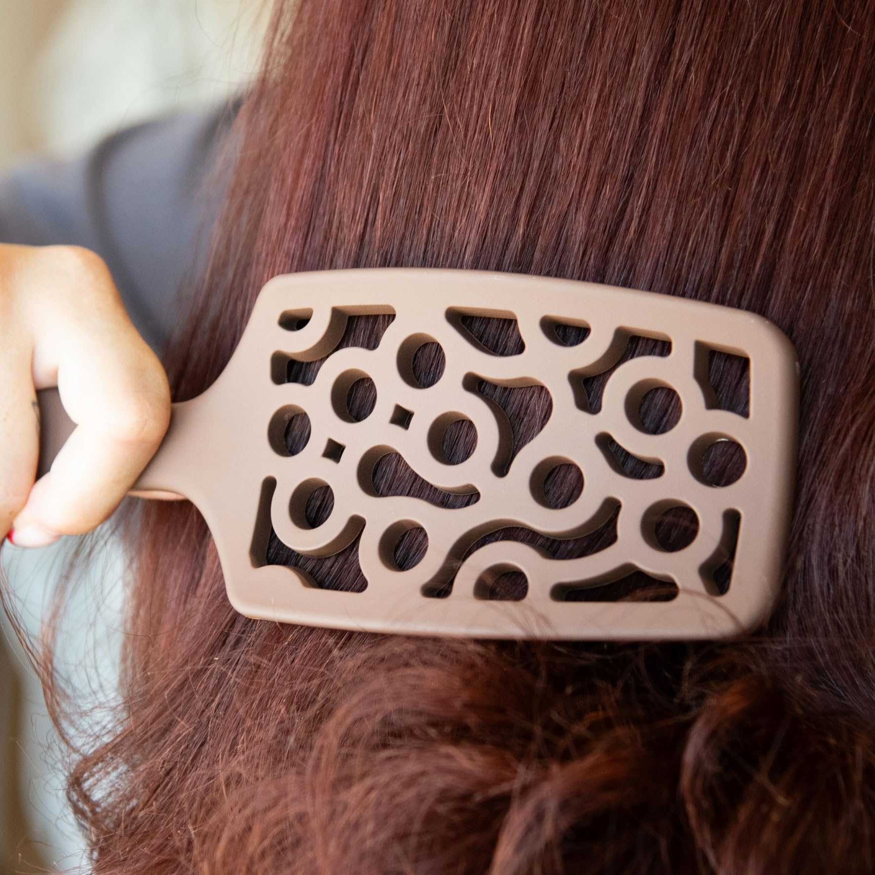 FRAMAR brush safe for wigs and extensions with minimal breakage.
