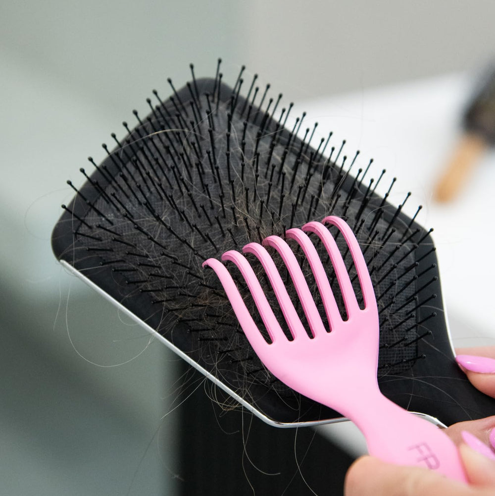 FRAMAR tool removes hair and residue quickly, keeping brushes ready to use.