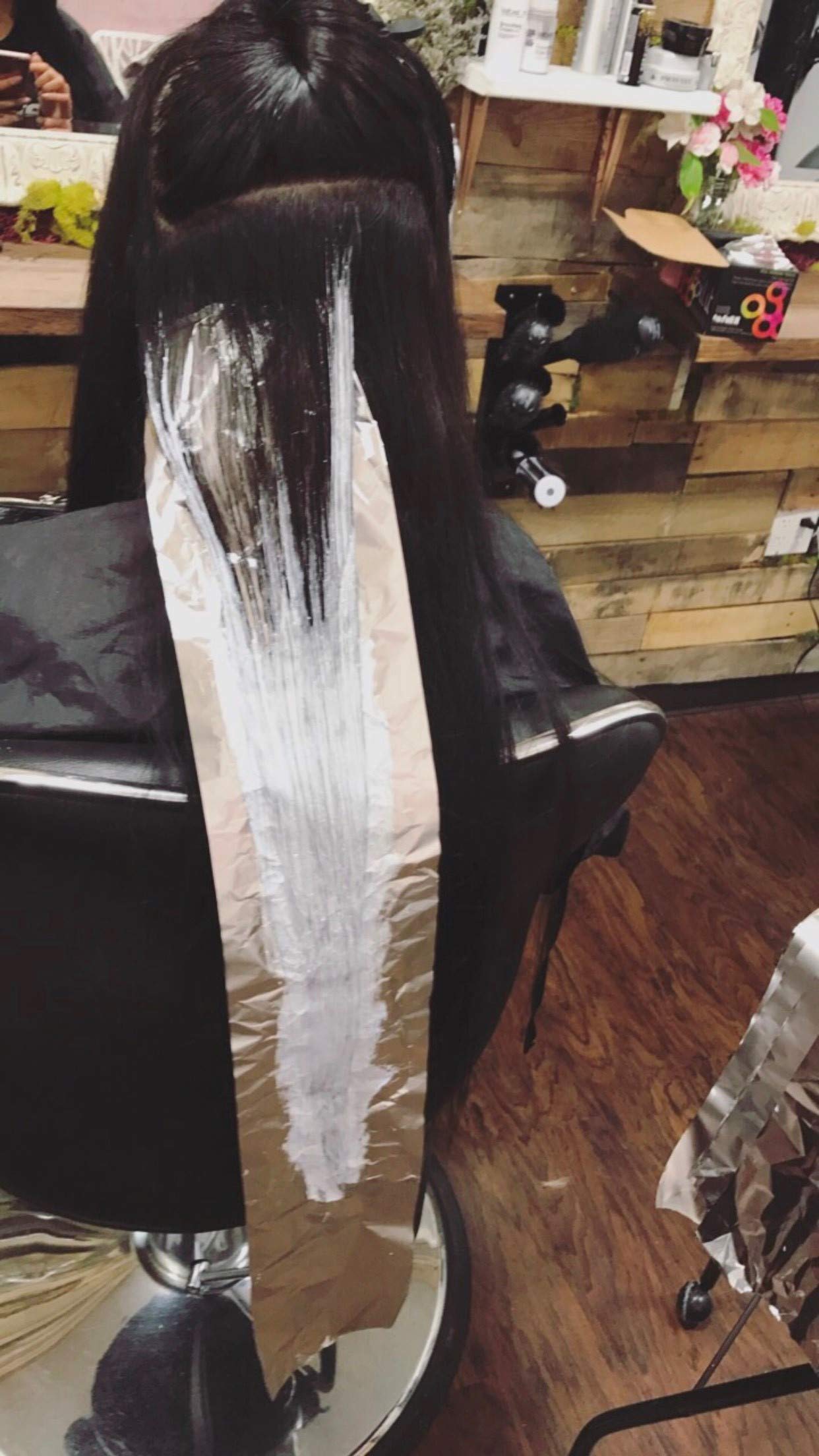 FRAMAR salon-use foil ideal for professional or home highlighting workflows.