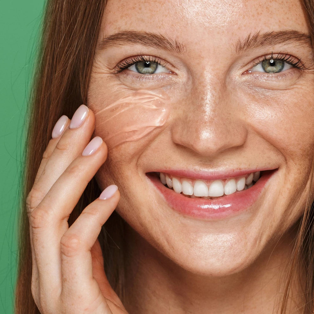 Freeman Exotic Blends Aloe Jelly Mask on sensitive skin highlighting gentle hydration