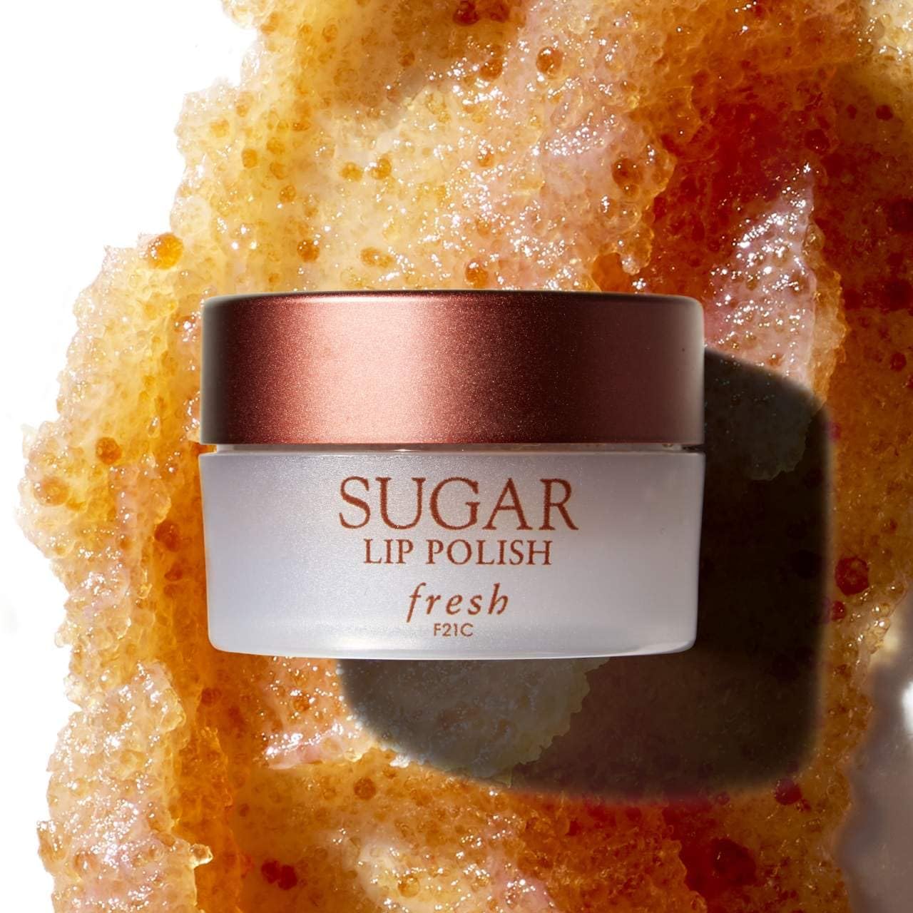 Fresh Sugar Lip Polish, textura exfoliante, mejora la nutrición y la hidratación de los labios.