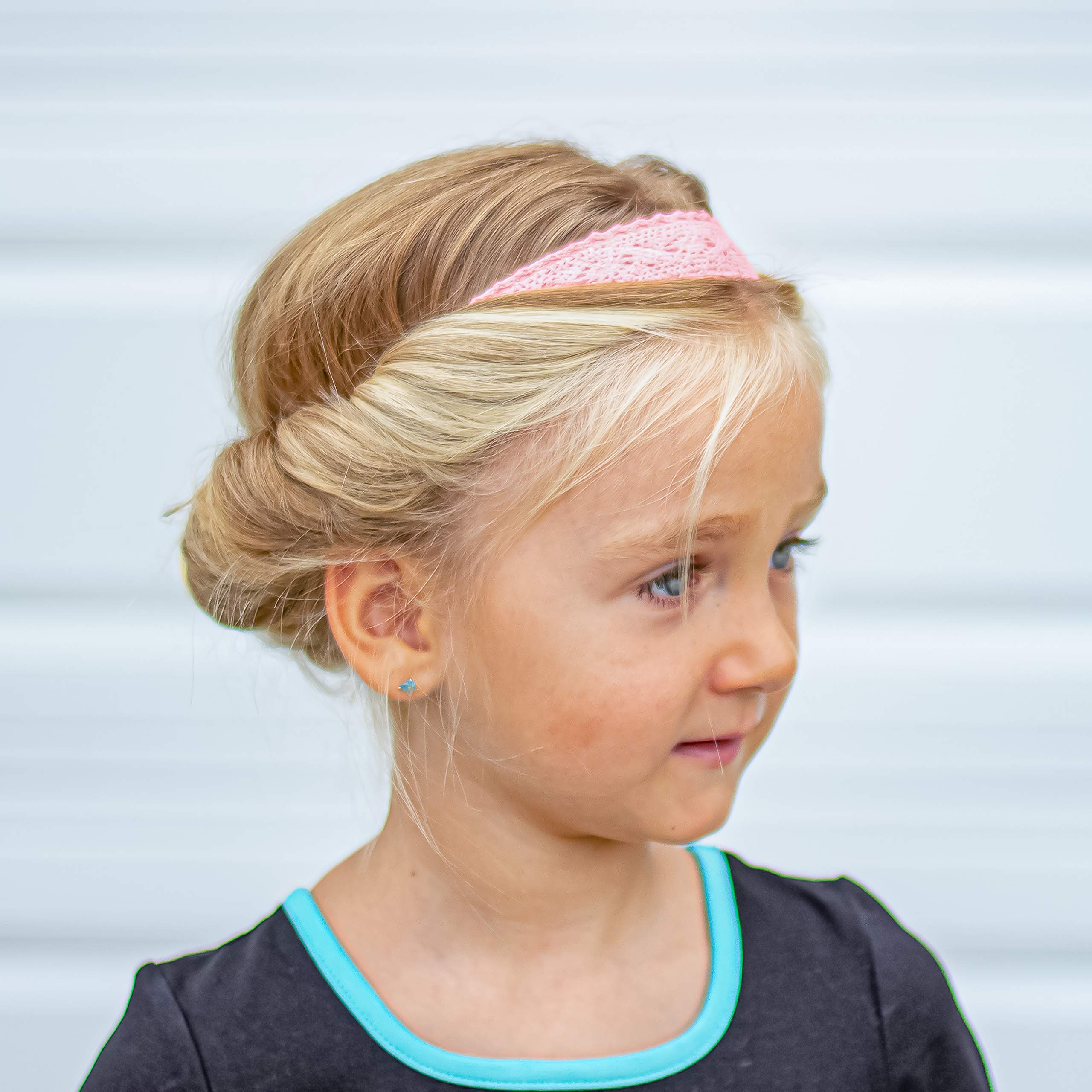 Diadema encaje pastel para peinados con toque bohemio, de FROG SAC.