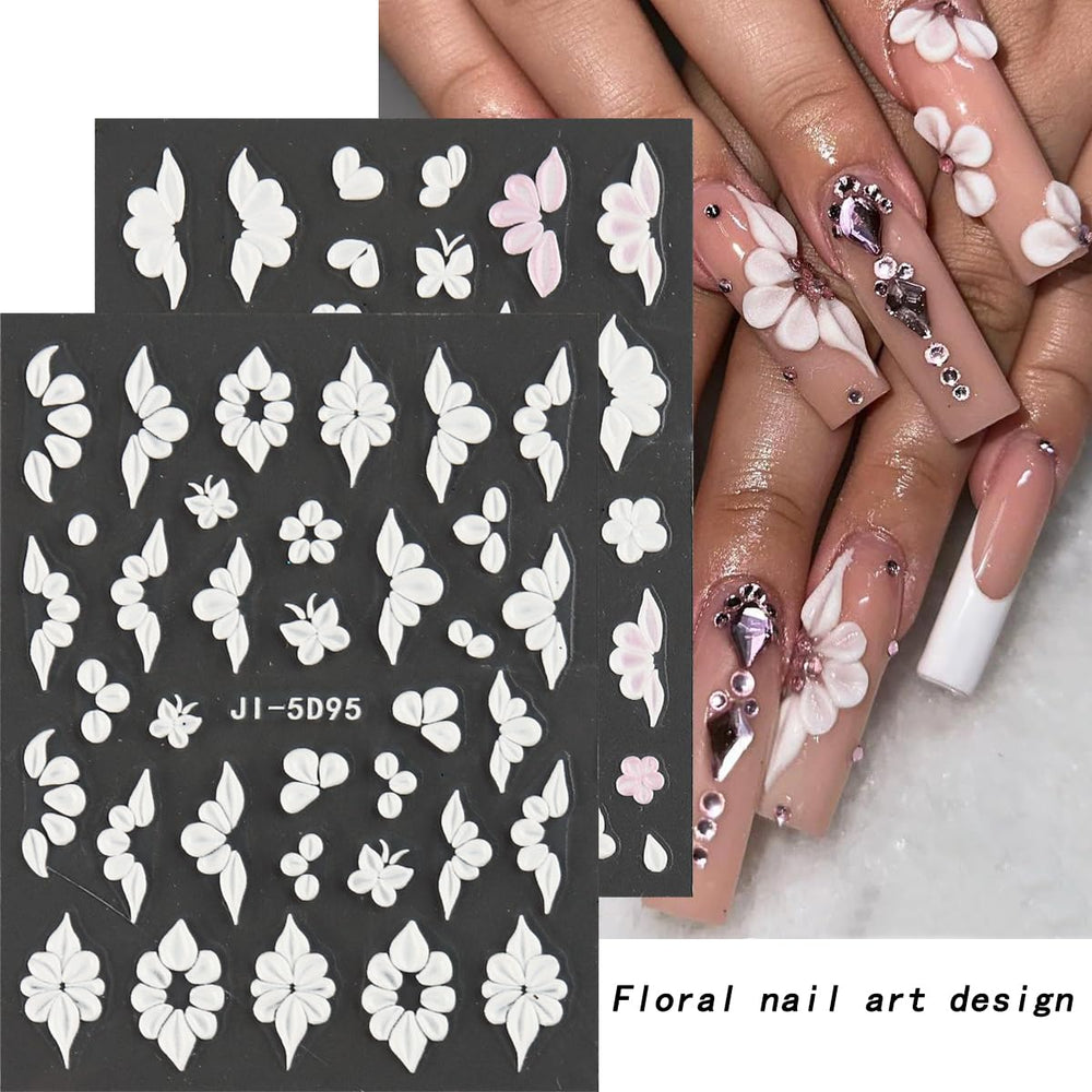 FSpronail transforma teléfonos, laptops y regalos con decoración floral.