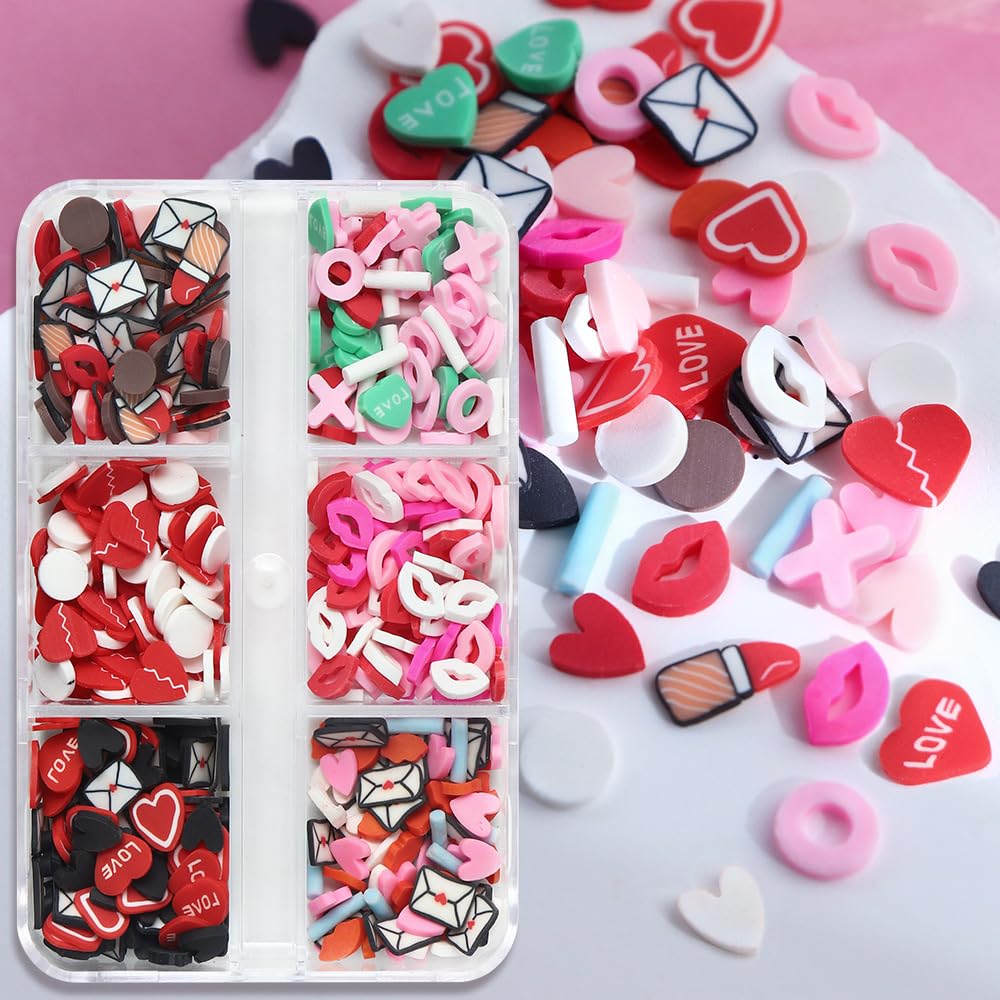 Furimuk brillantes para uñas con corazón, ideal para decoraciones temáticas.