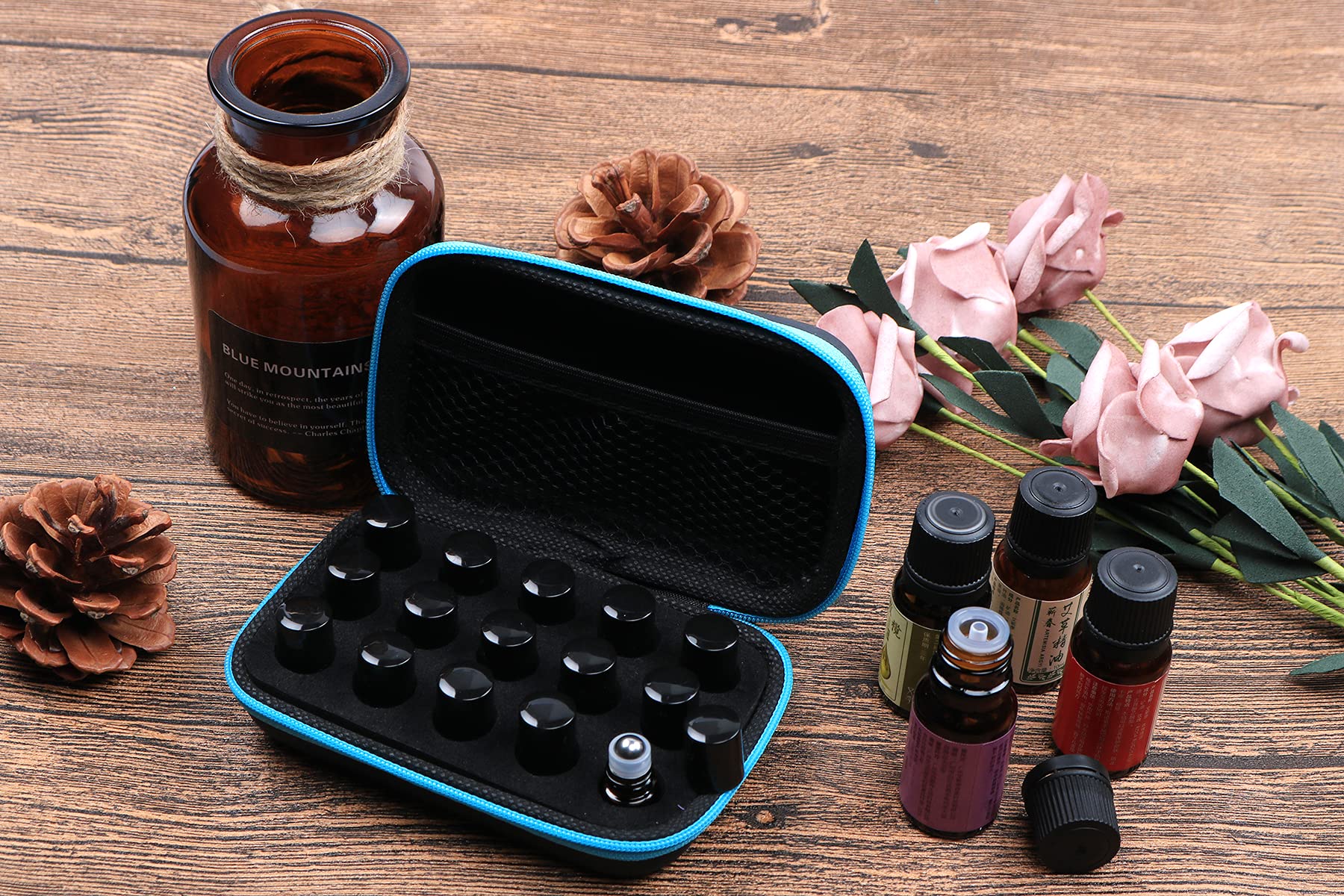 Furnido travel 25-bottle set for organized refills during travel.