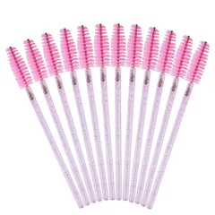 G2PLUS soft nylon brush head provides gentle lash separation
