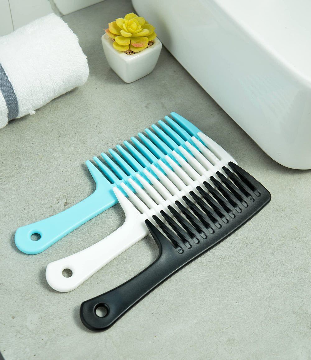 GAONSWOE 3-pack combs arranged for family use and shared routines.