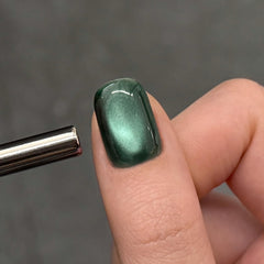GAOY esmalte gel con imán cat-eye verde, crea patrones únicos antes de curar