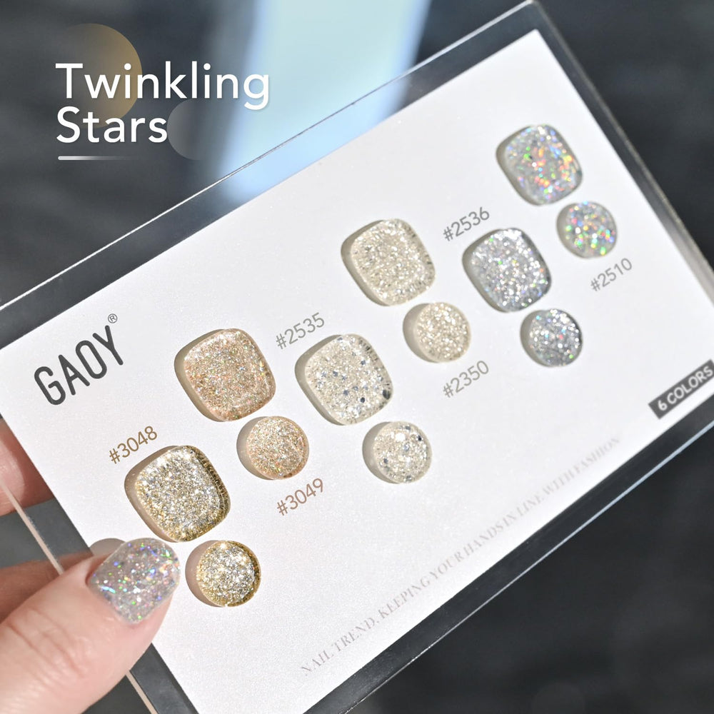 GAOY glitter gel polish set silver swatch with a glittery silver finish.