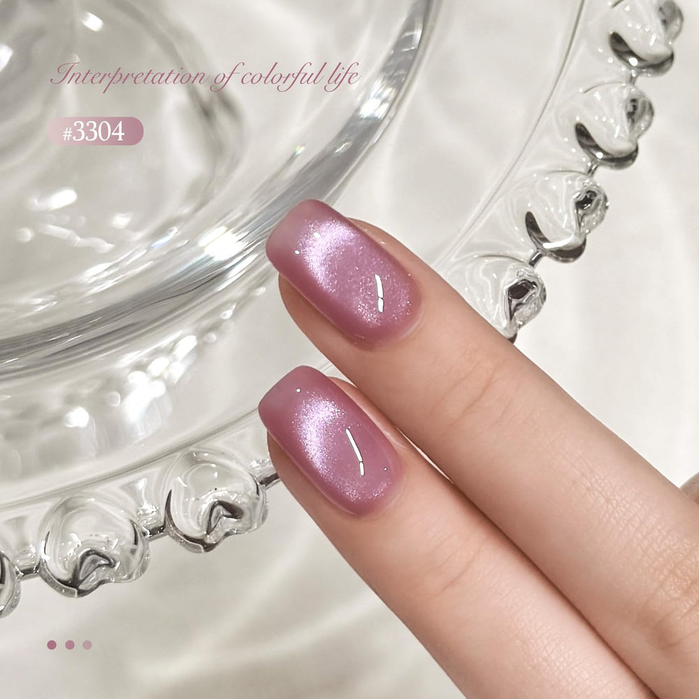 GAOY Misty Orchid gel polish on nails showing glittery shimmer effect