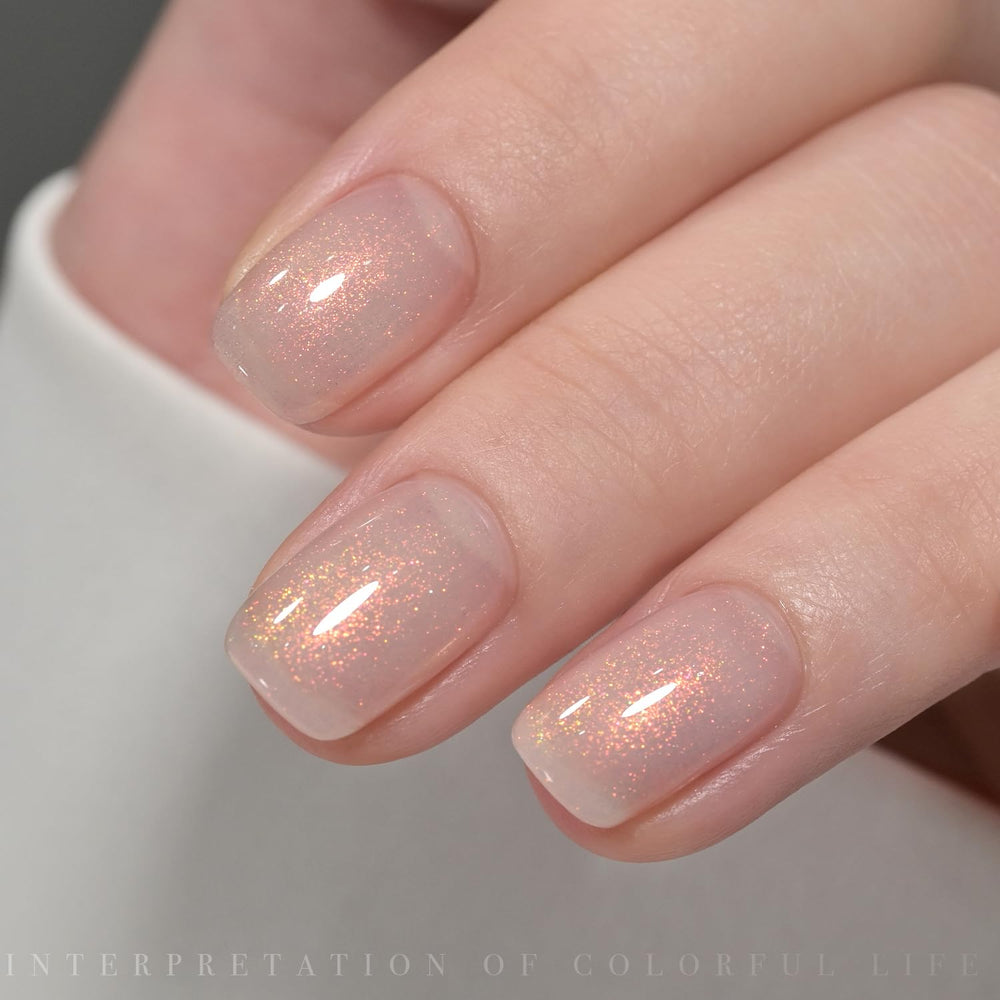 GAOY Shimmer Gel Polish curing under UV lamp for a fast dry finish