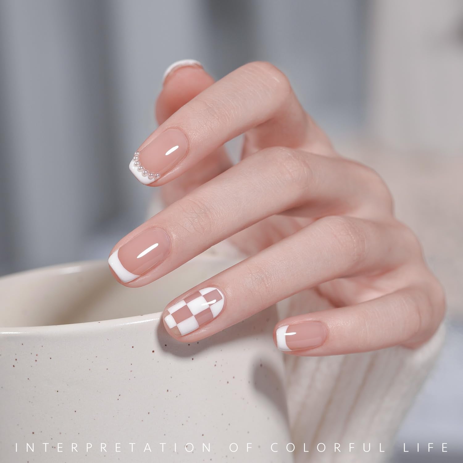 GAOY UV light cure in 60 seconds for quick nail refresh.