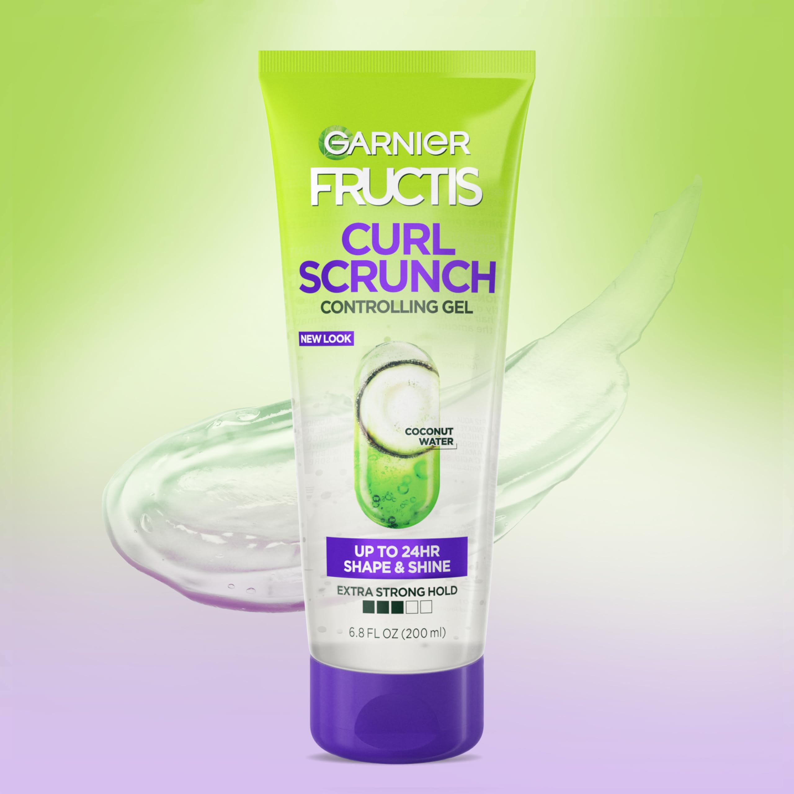 Rizos ligeramente húmedos listos para pellizcos con Garnier Fructis Style Curl Scrunch Gel