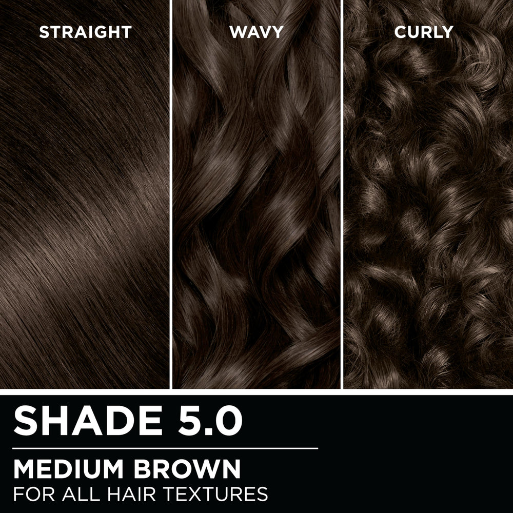 Garnier Olia root application ensuring even color uptake.