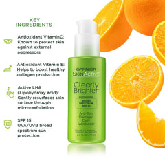 Garnier SkinActive Clearly Brighter SPF 30, textura suave para piel uniforme.