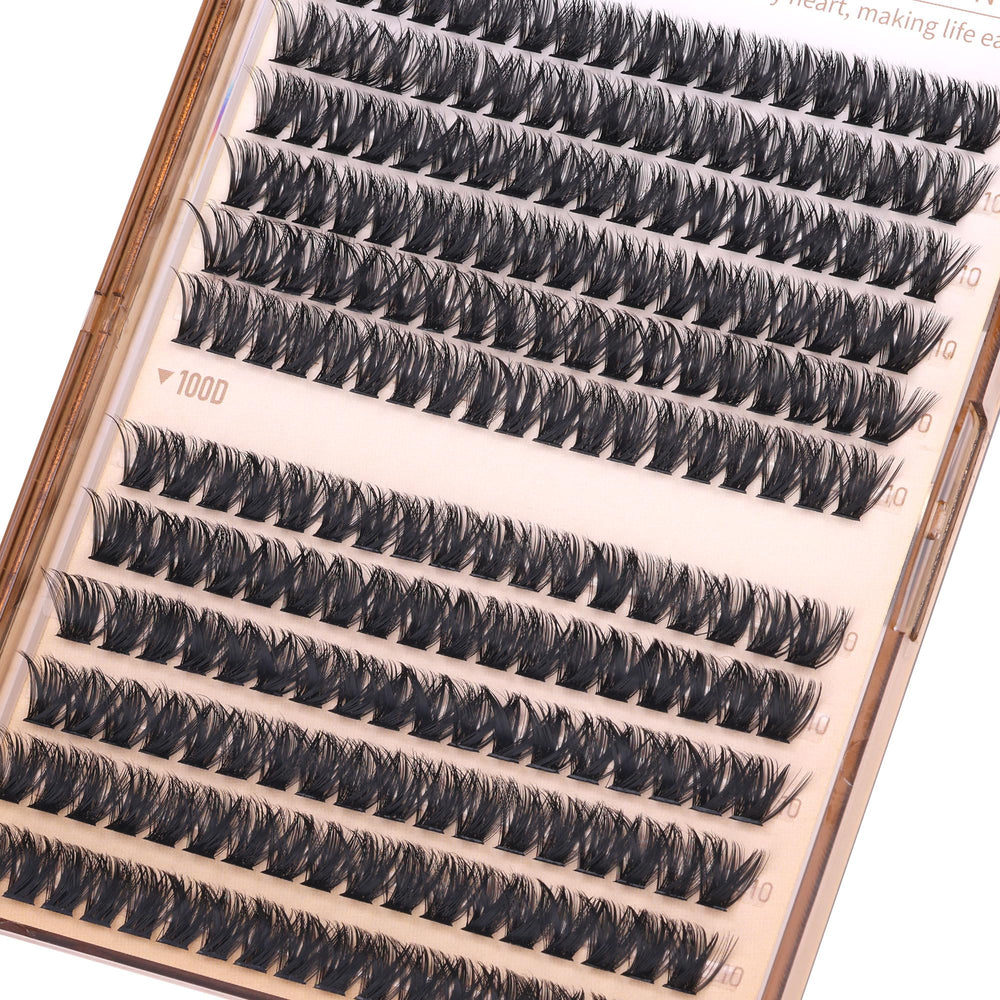 Geeneiya lash clusters blend with natural lashes for a soft finish.
