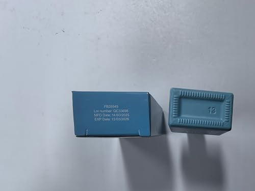 Gel Nail Polish Remover packaging with tools is ideal for DIY manicures.