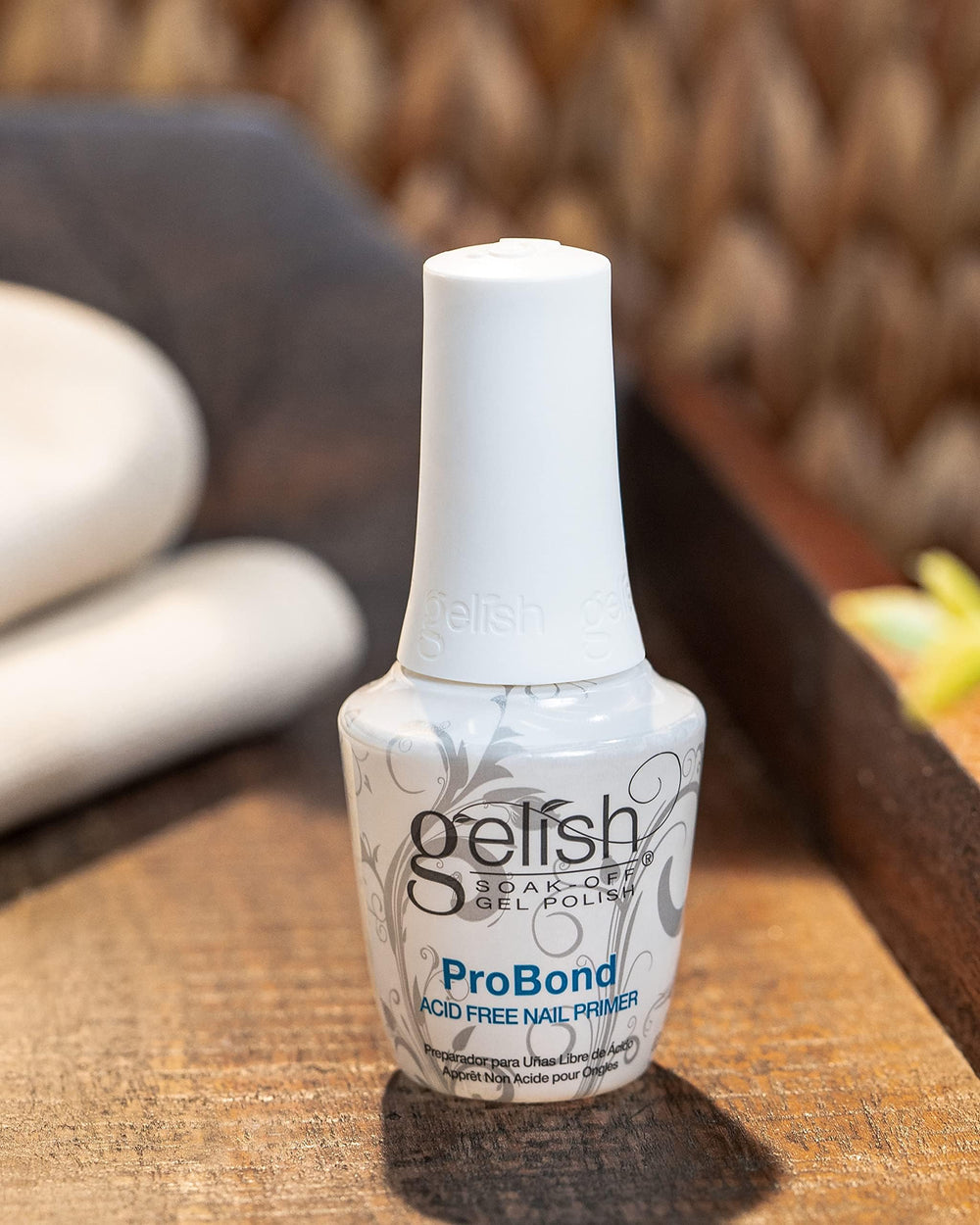 Gelish ProBond: unión fuerte entre uña natural y producto para reducir levantamientos.