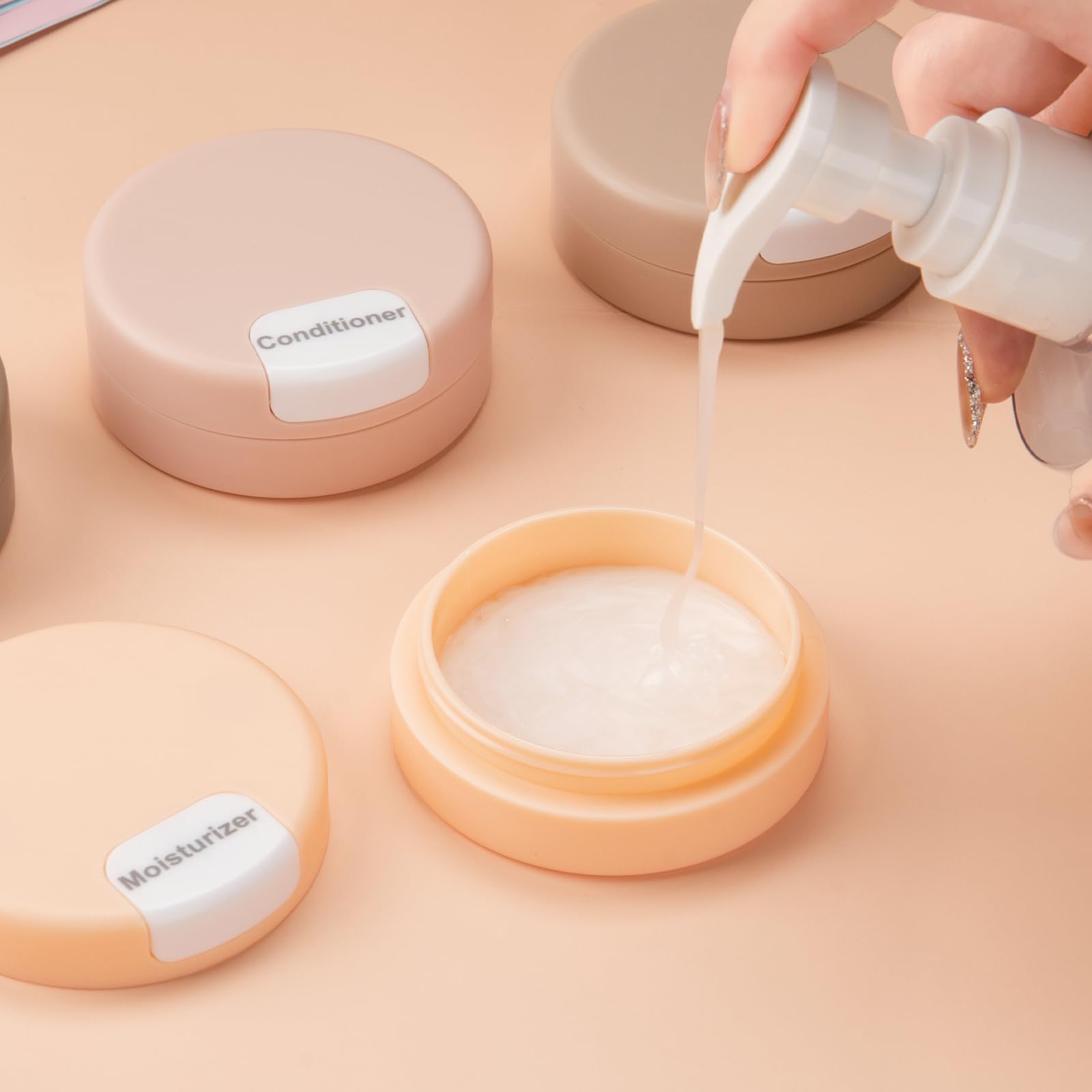 Gemice easy-clean design lets you wash with warm soapy water.