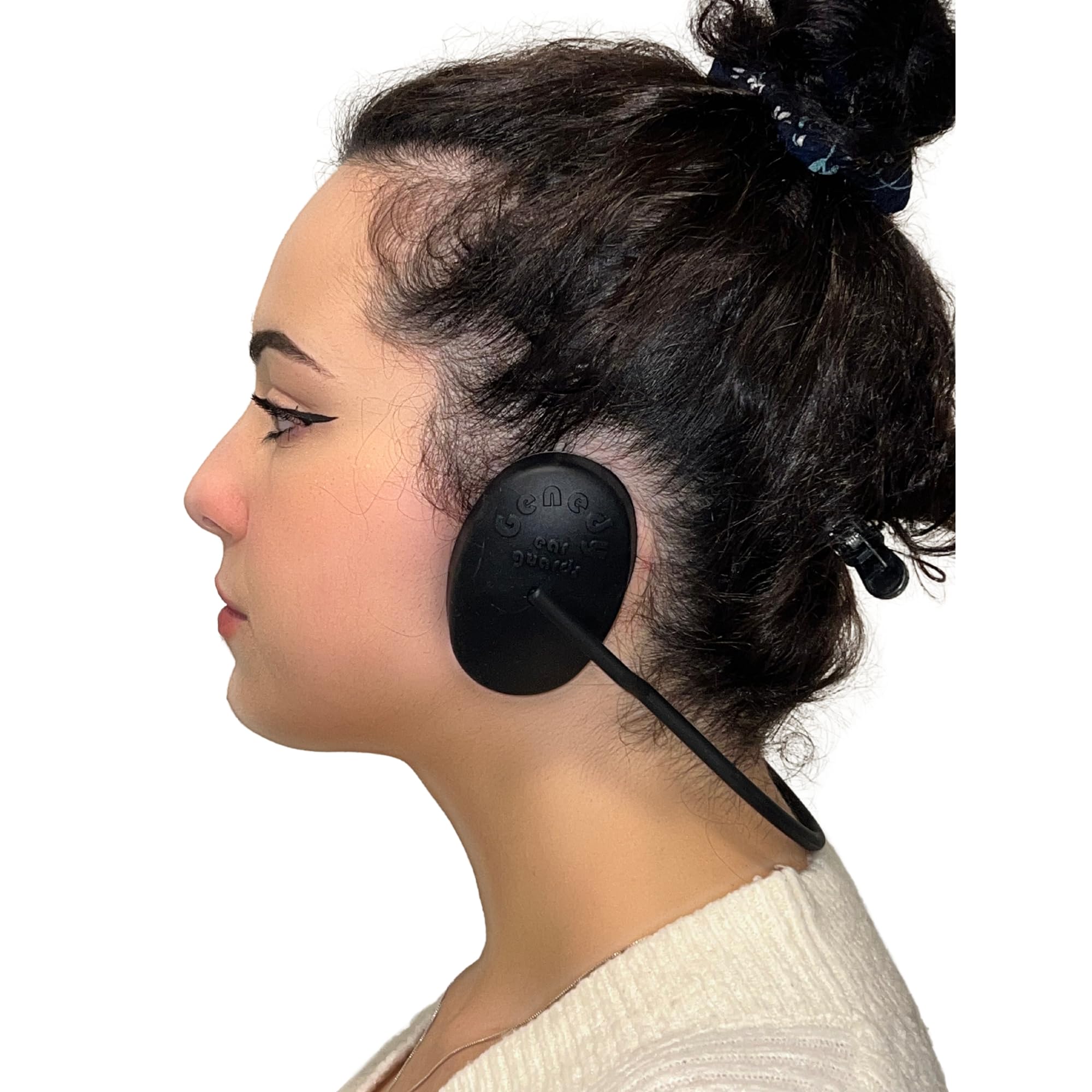 Genedy ear covers shield ears from water during shower, keeping hair dye sessions mess-free.