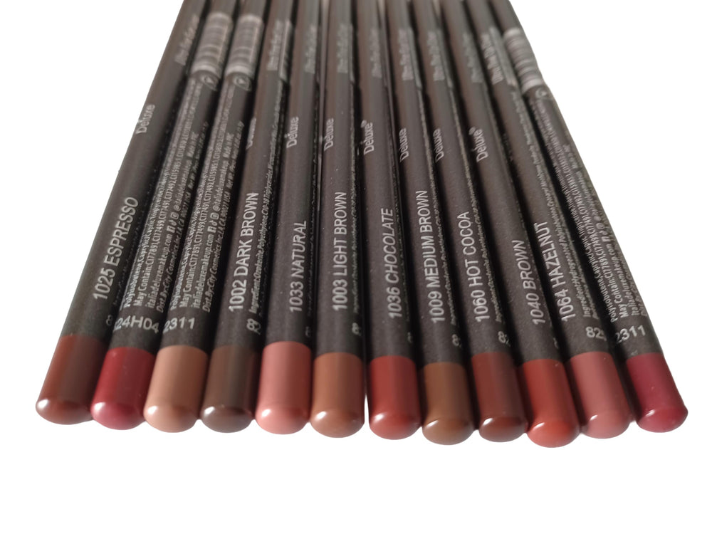 Conjunto Generic de delineadores ultra finos para labios y ojos en marrón, precisión para líneas definidas.