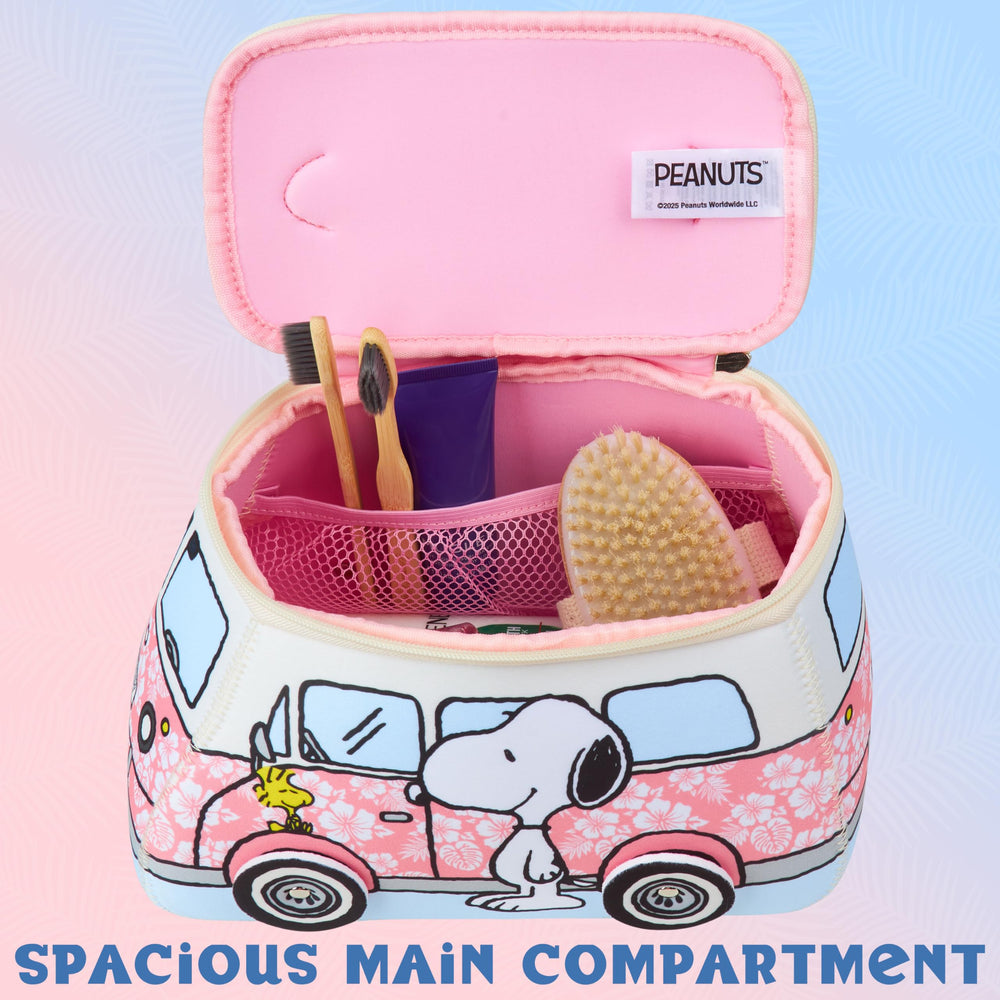 Get Trend Peanuts Snoopy bag's roomy main compartment holds cosmetics
