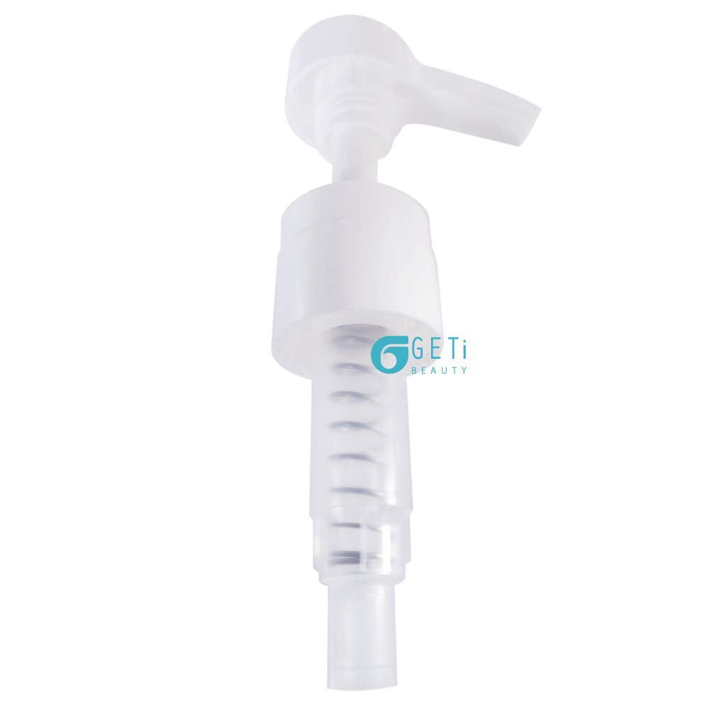 Geti Beauty pump-opening-fit demonstrates compatibility with standard bottle necks.