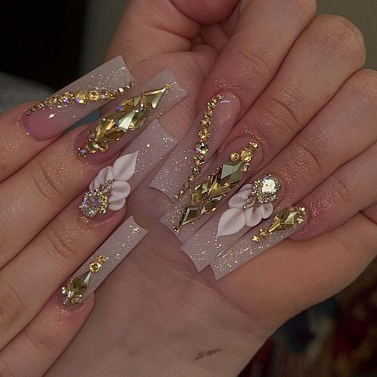 Gifiky long gradient press-on nails in nude square shape for at-home salon quality.