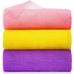 GIGULES African Net Sponge creates rich foam for thorough cleansing.