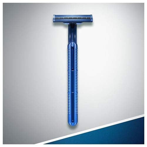 Close-up of blades on Gillette G2 for precise shaving