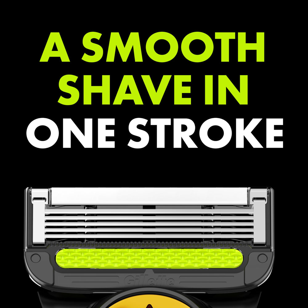Gillette Labs Steelers Edition precision trimmer aids detailing hard-to-reach areas.