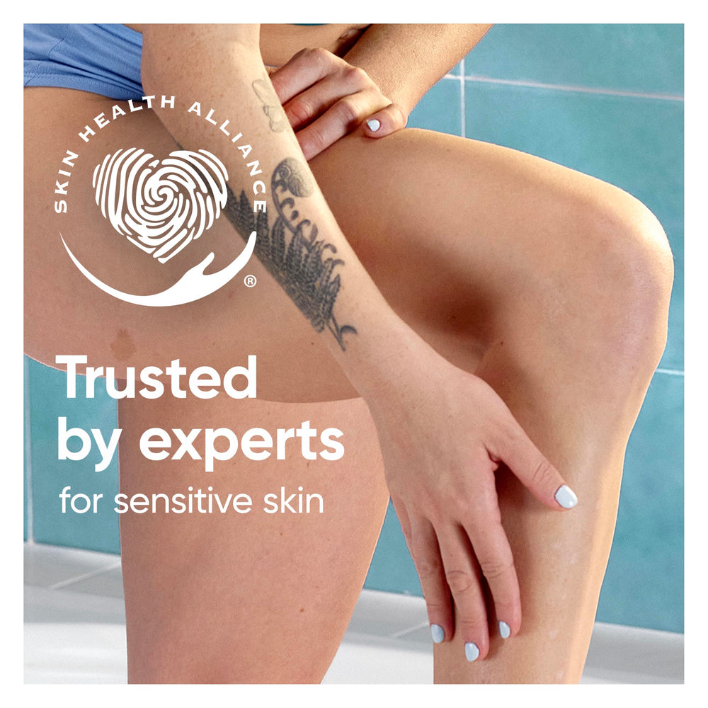 Lubrication strip gliding across skin on Gillette Venus refill