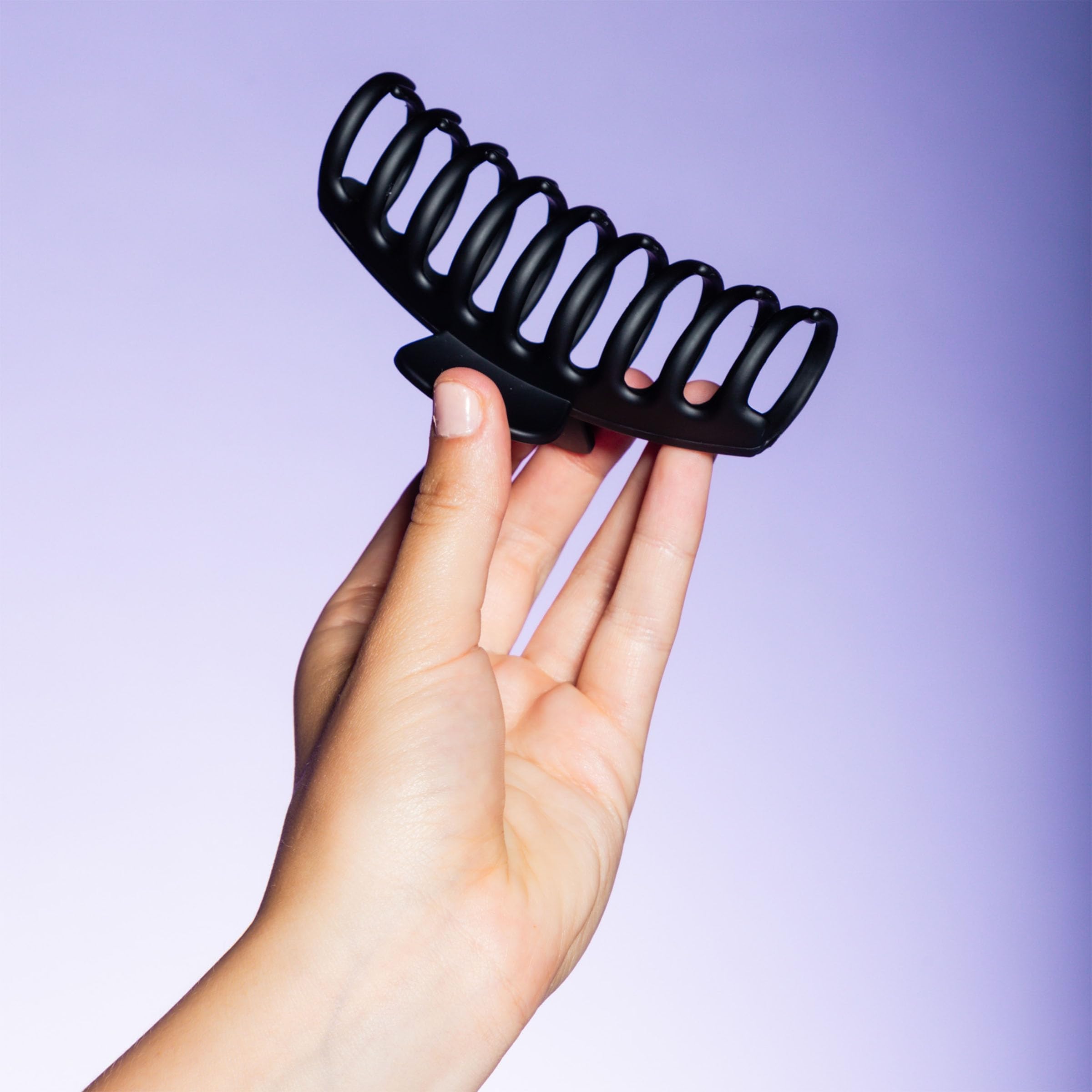 GIMME daily styling essential clip simplifies secure, comfortable hair management.