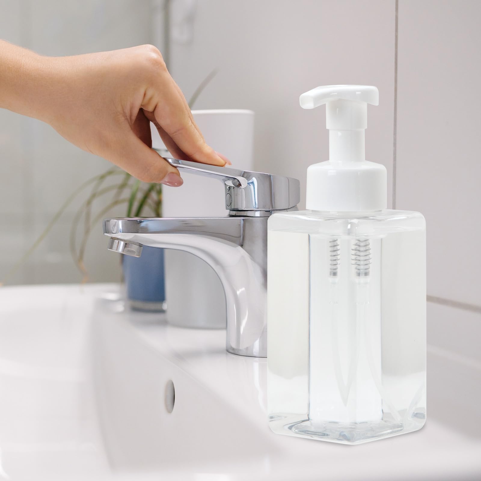 Ginger Lily Farms eco-friendly refillable design helps reduce waste.